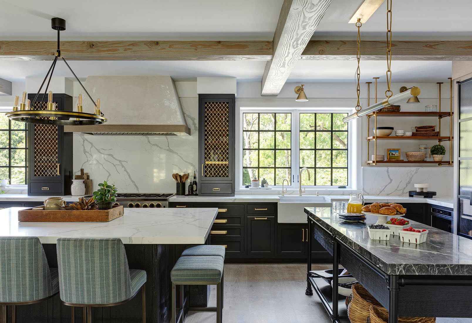 KVC suburban transitional kitchen